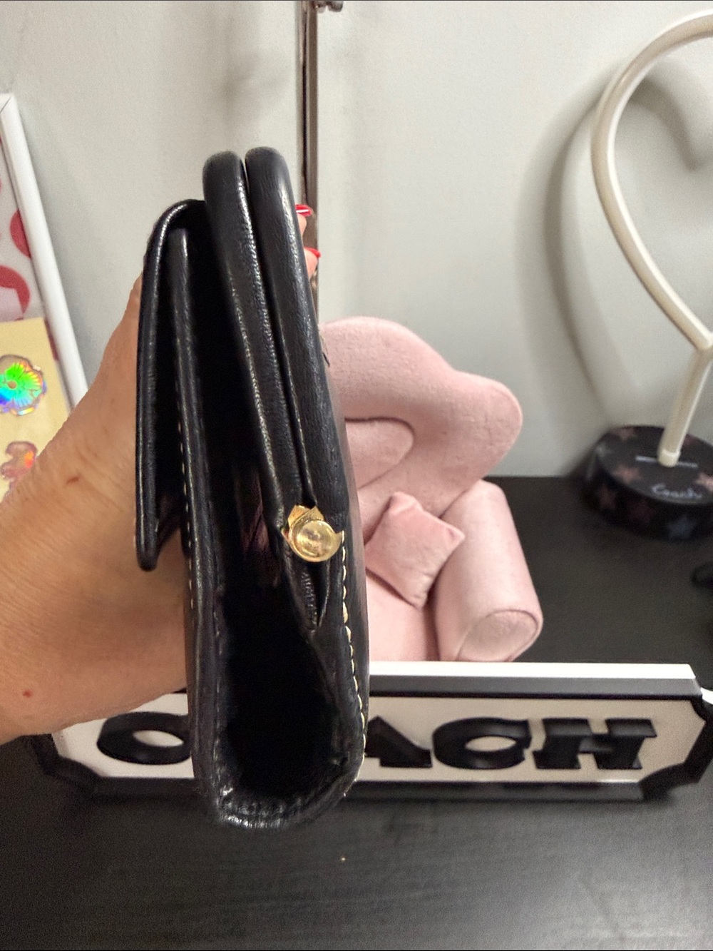 Coach Vintage Hamptons Black Leather Long Wallet with Kiss-Lock Accent - Picture 4 of 12